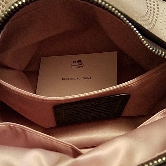 Coach Hobo Bag NWT - Picture 7 of 8